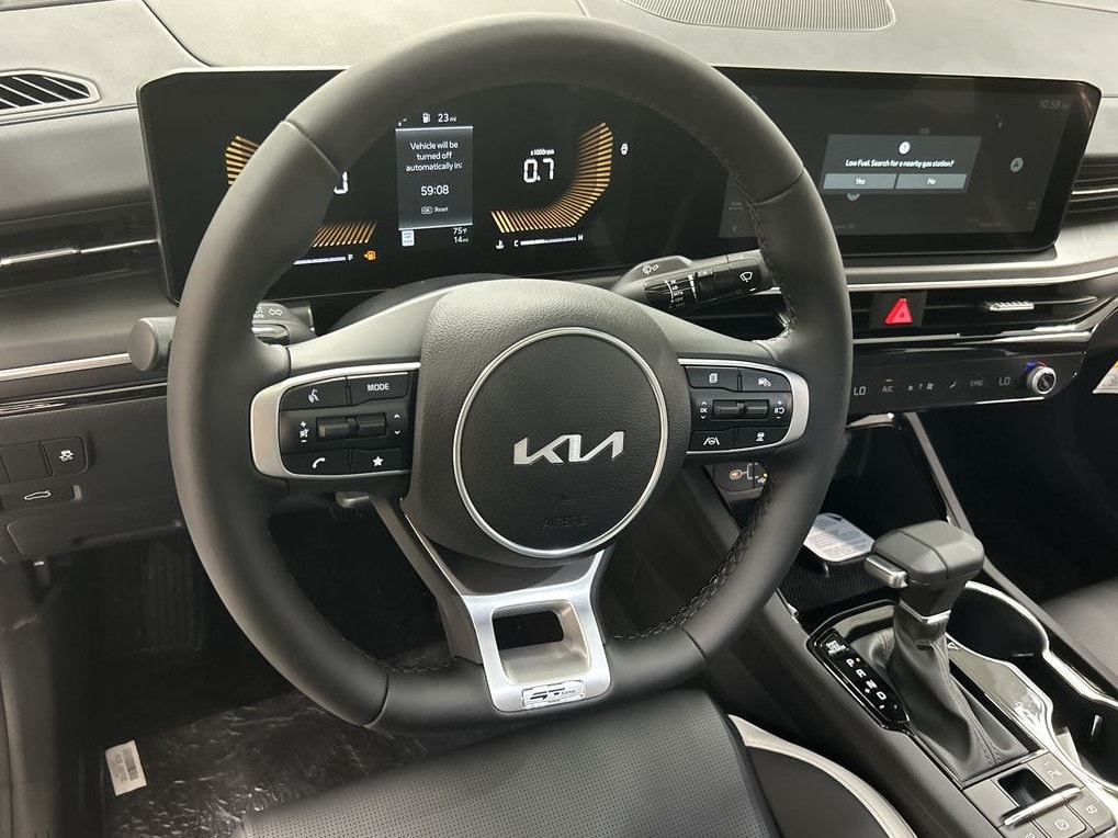 2026 Kia K5 GT-Line - Photo 11