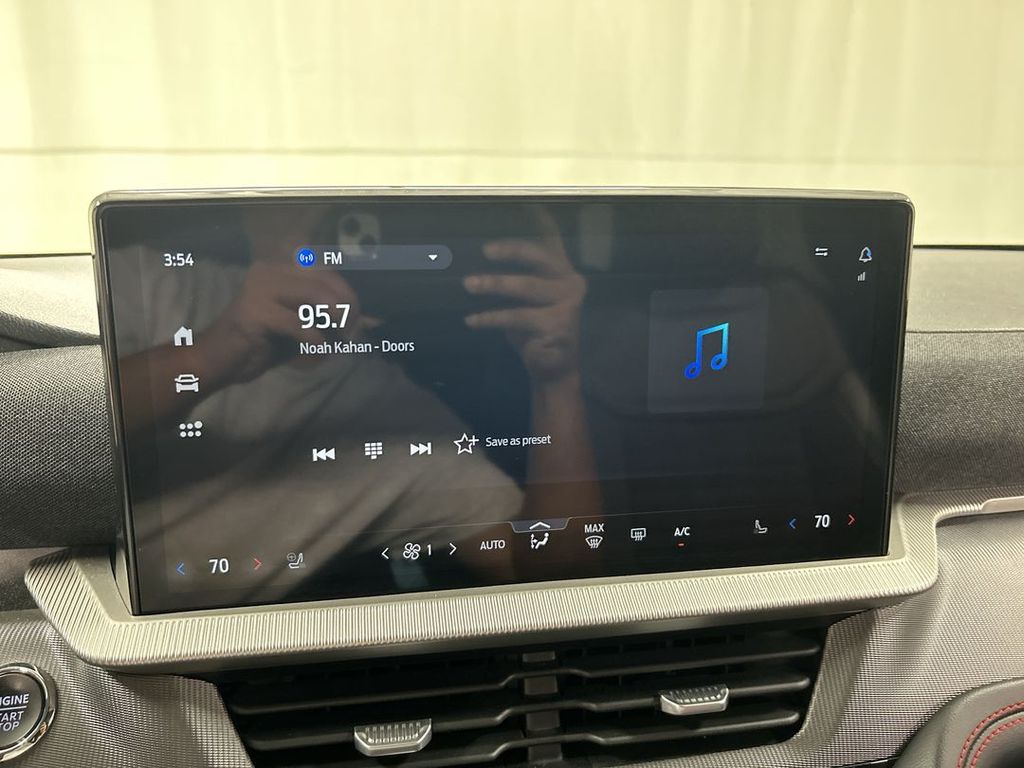 2025 Ford Explorer ST-LINE - Photo 14