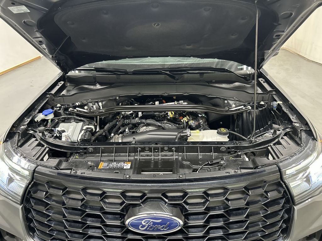 2025 Ford Explorer ST-LINE - Photo 24