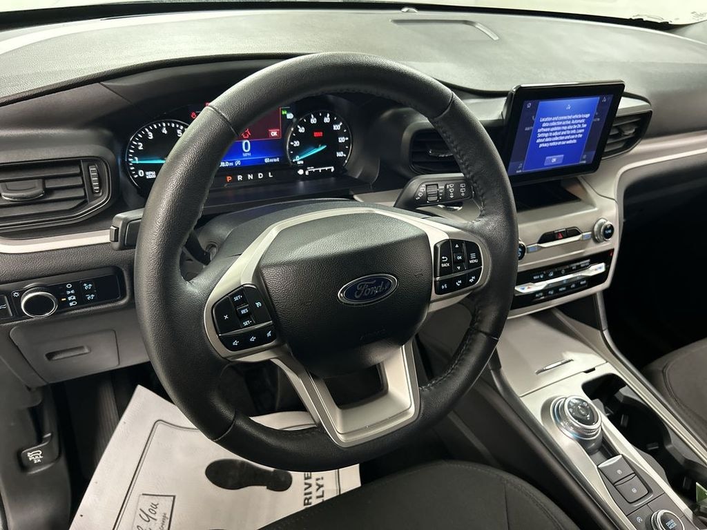Used 2024 Ford Explorer XLT SUV