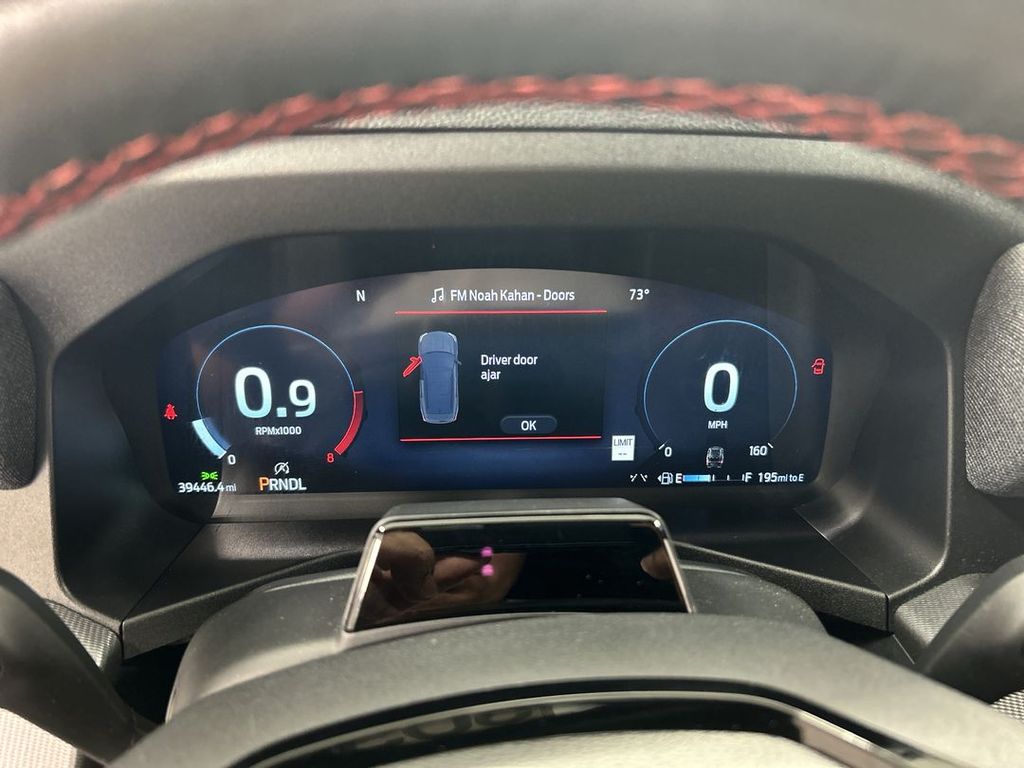 2025 Ford Explorer ST-LINE - Photo 13