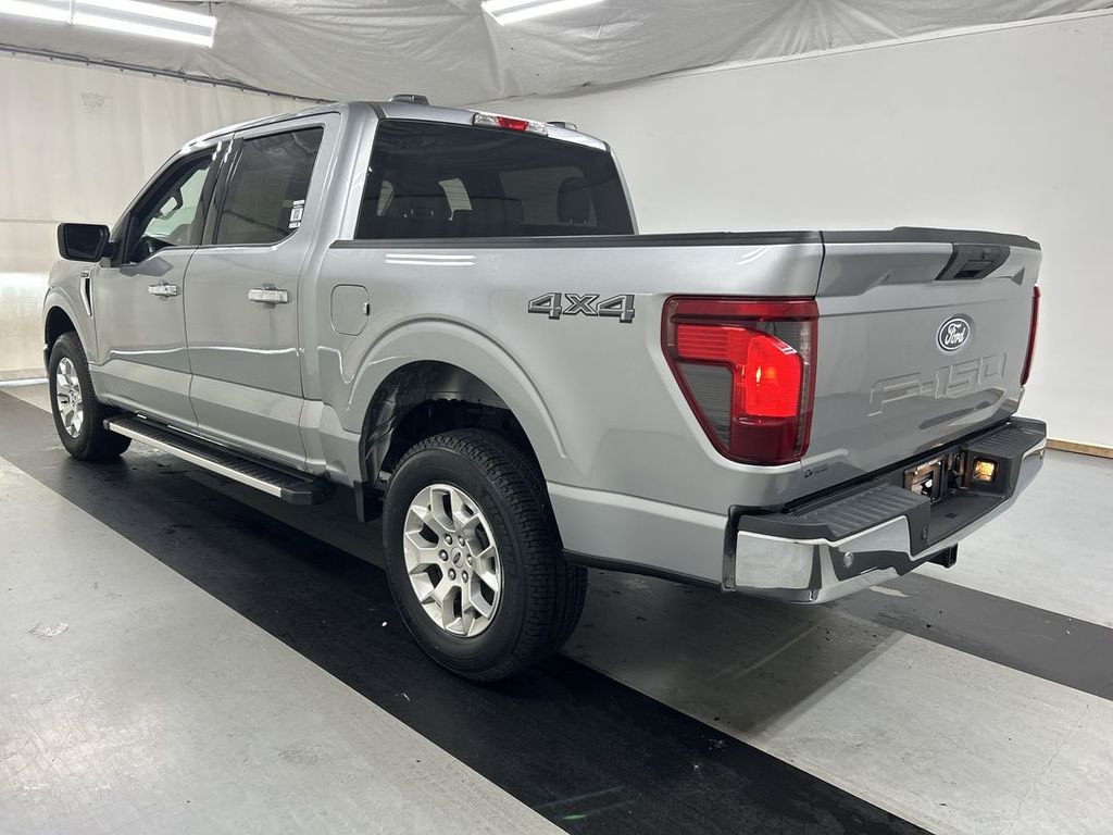 2025 Ford F-150 XLT - Photo 7