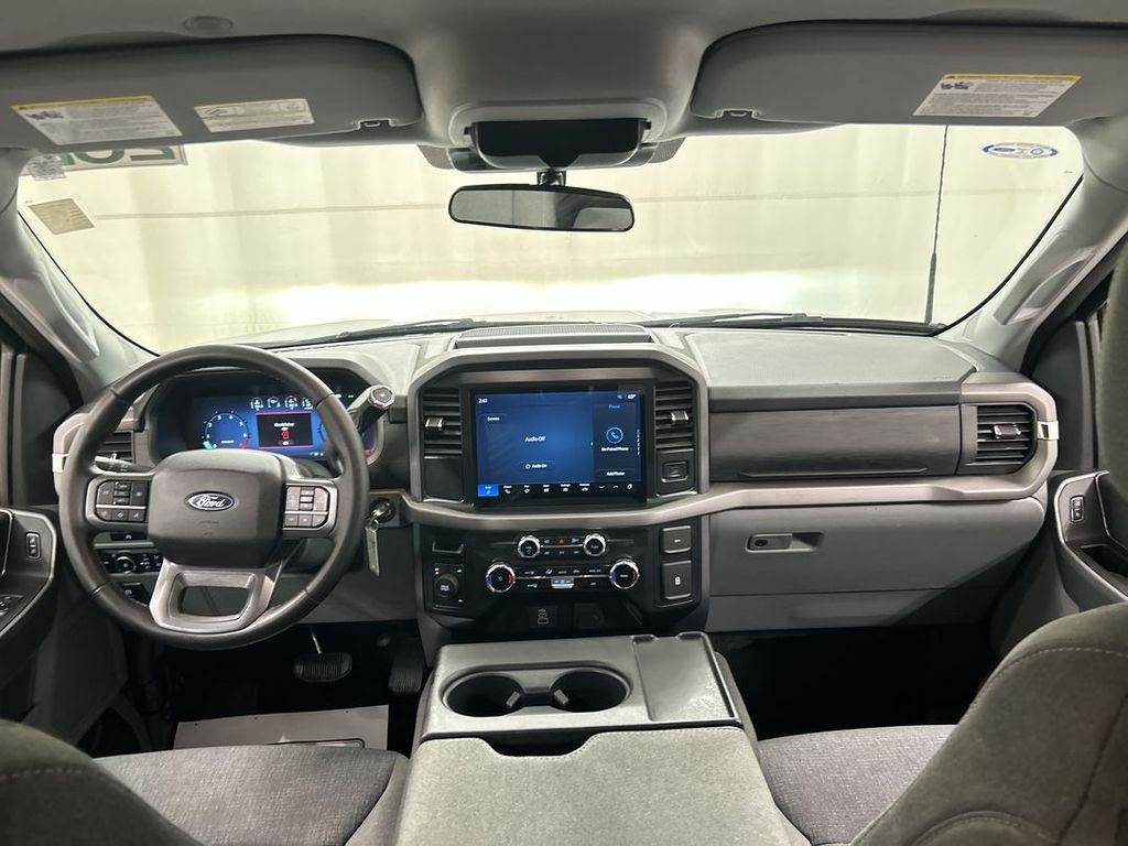 2025 Ford F-150 XLT - Photo 18