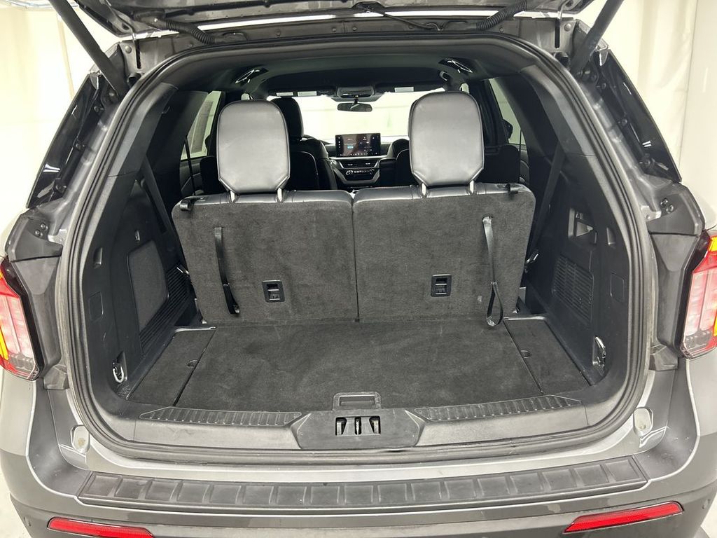 2025 Ford Explorer ST-LINE - Photo 22