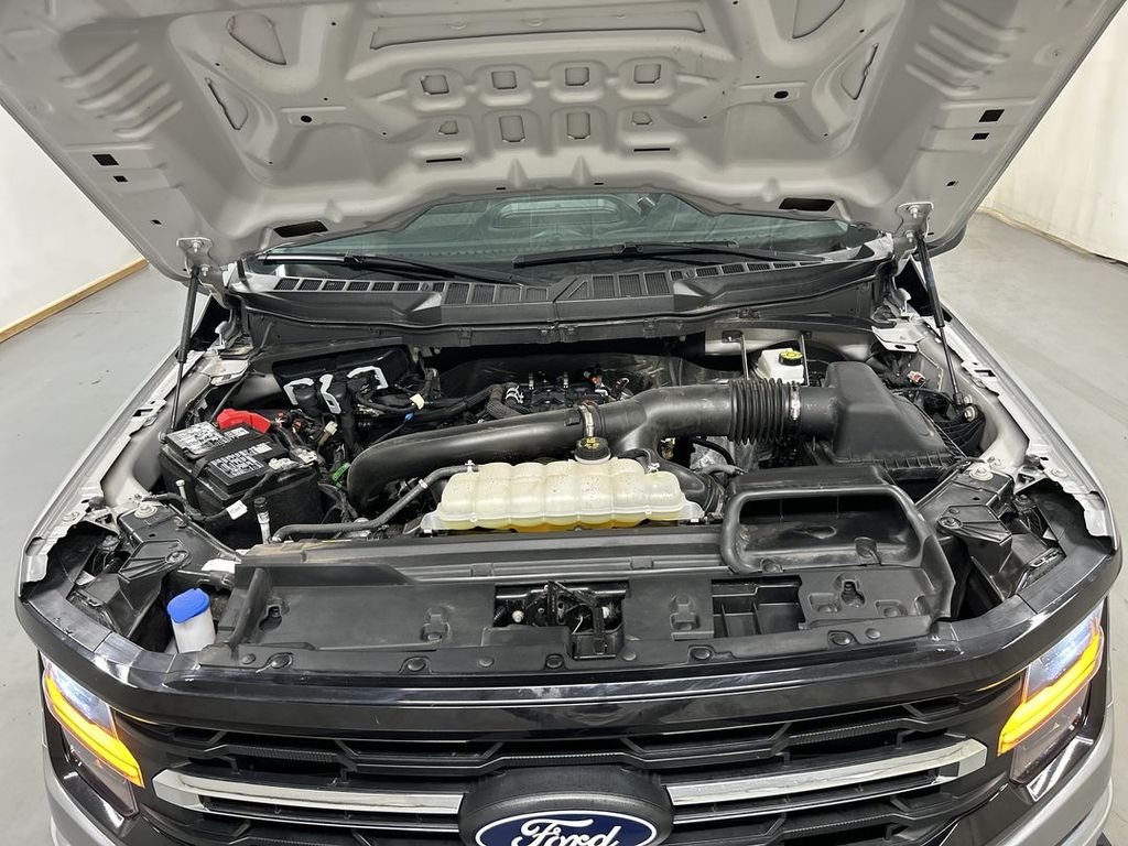 2025 Ford F-150 XLT - Photo 23