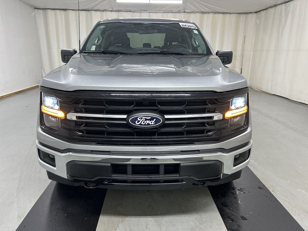 2025 Ford F-150 XLT - Photo 3