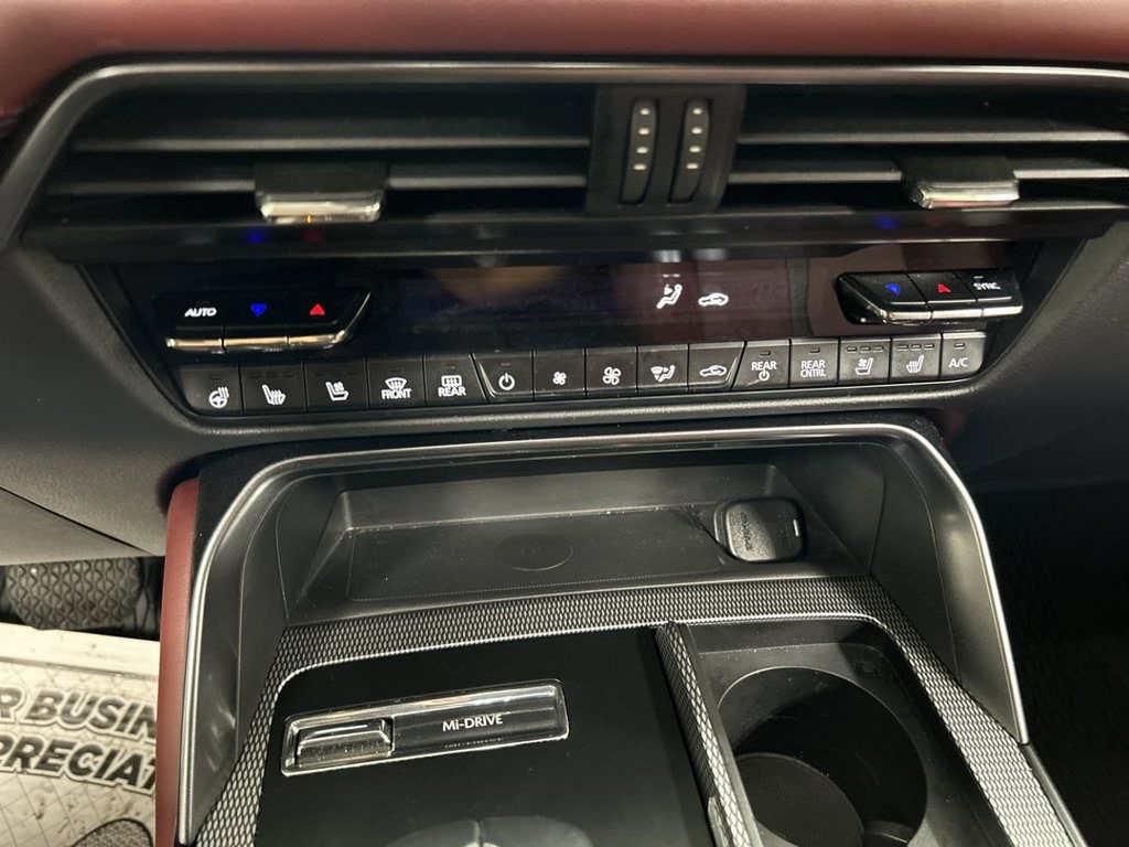 2025 Mazda CX-70 Premium Package - Photo 16