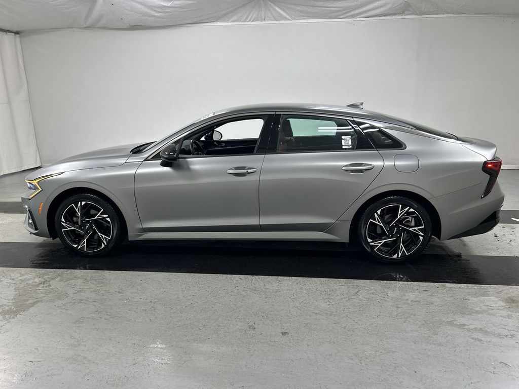 2026 Kia K5 GT-Line - Photo 6