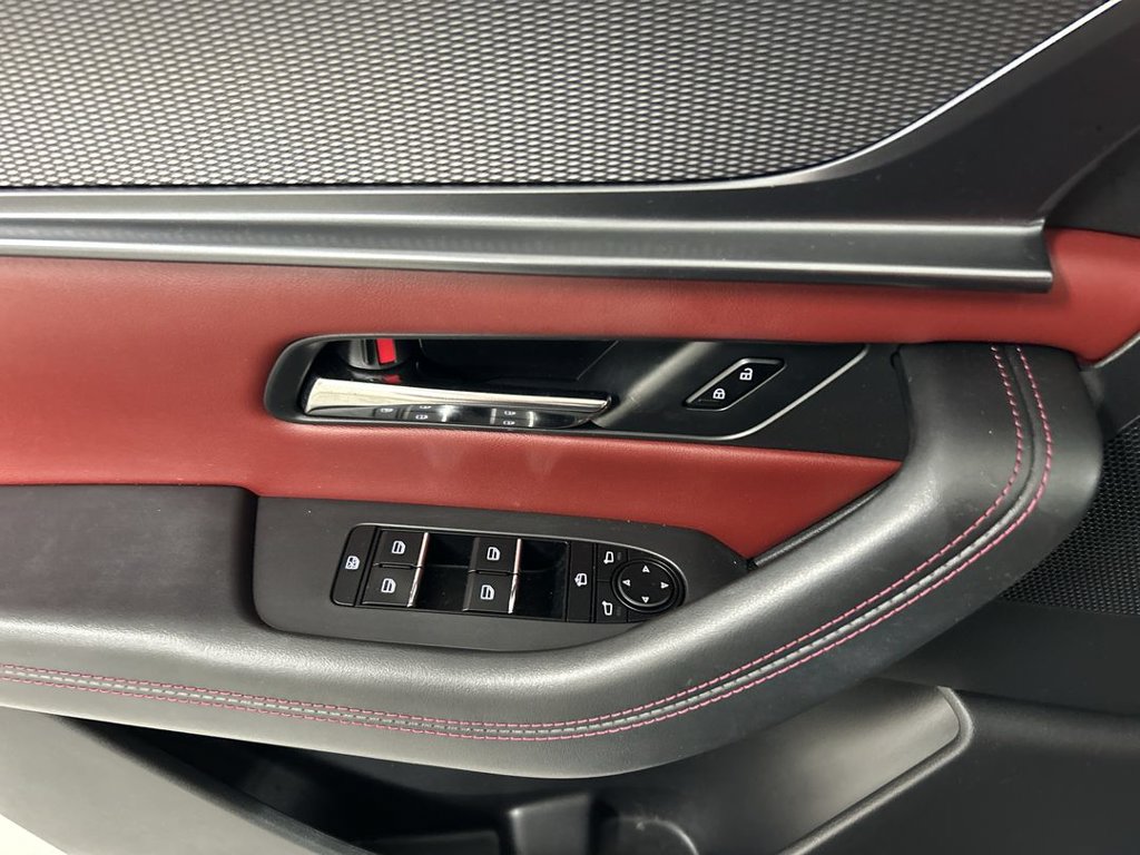 2025 Mazda CX-70 Premium Package - Photo 11