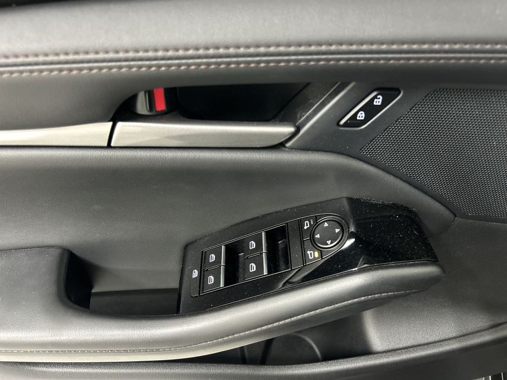 2025 Mazda Mazda3 Select Sport - Photo 11