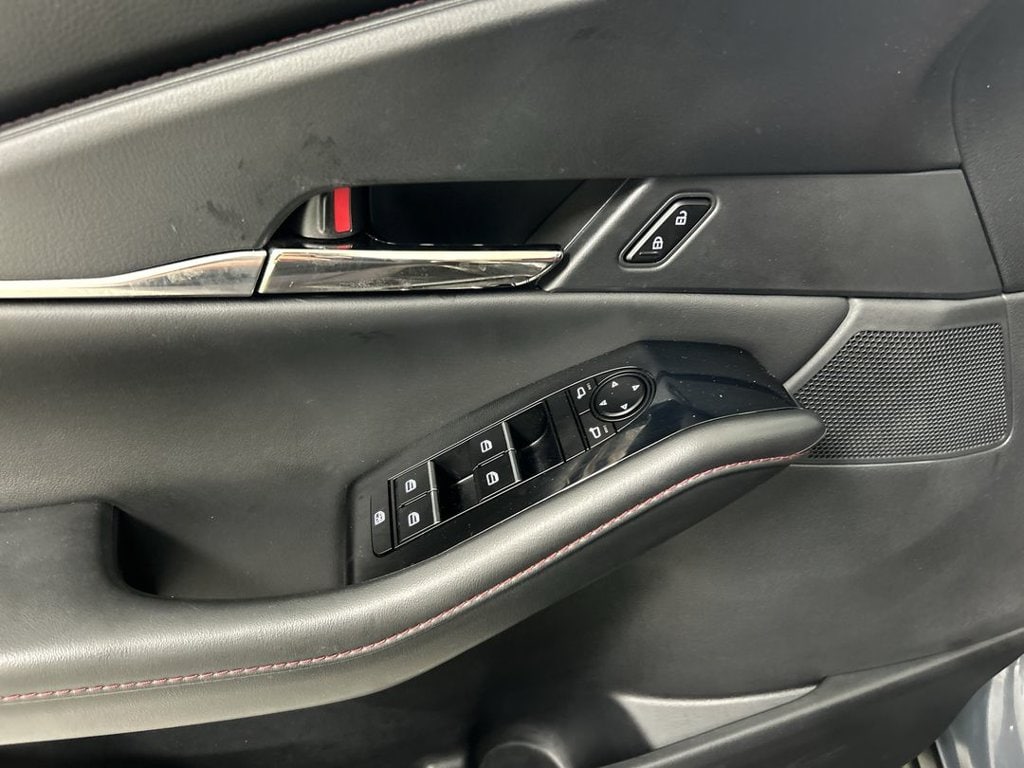 2023 Mazda CX-30 Carbon Edition - Photo 11