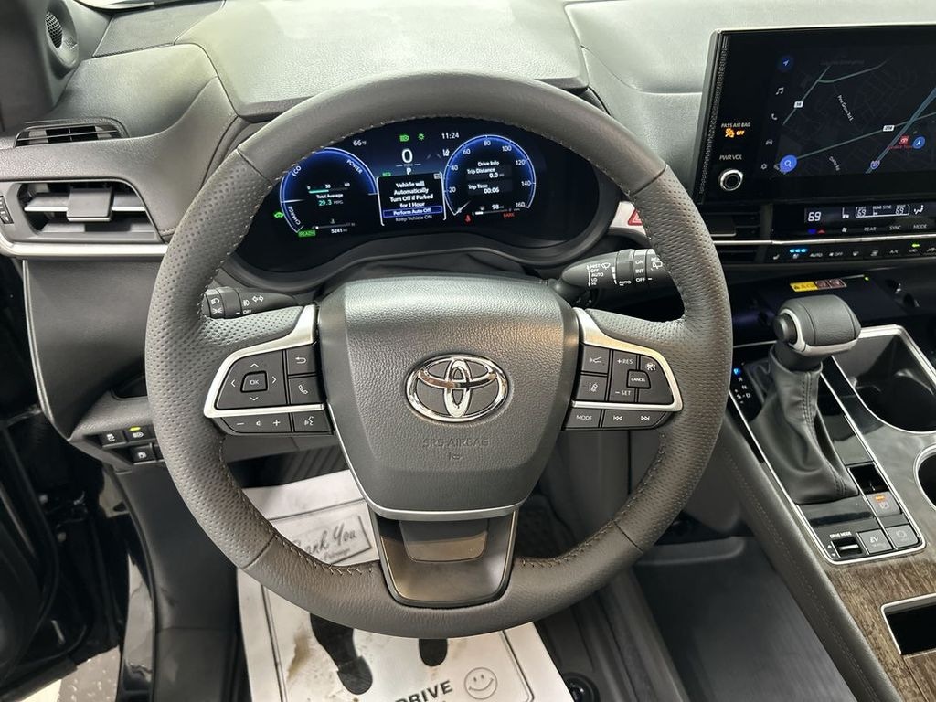 Used 2026 Toyota Sienna Platinum Minivan/Van