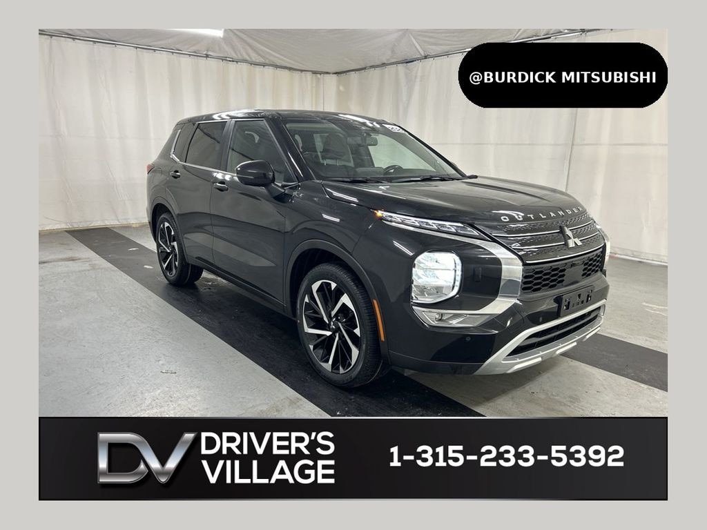 Used 2023 Mitsubishi Outlander SE SUV