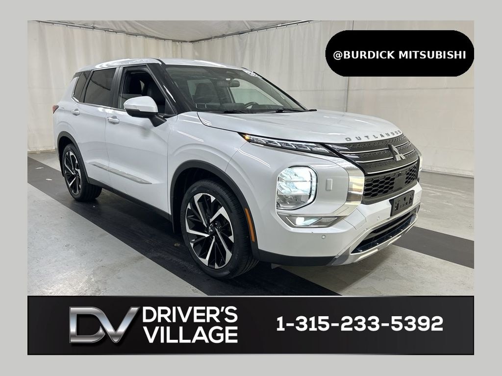 Used 2022 Mitsubishi Outlander SE CUV