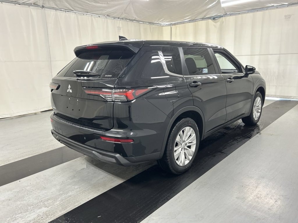 New 2026 Mitsubishi Outlander ES SUV