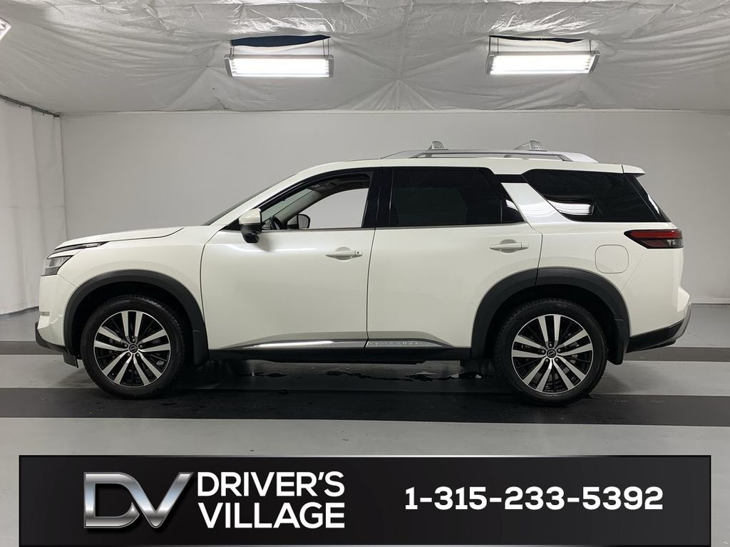 2023 Nissan Pathfinder Platinum - Photo 3