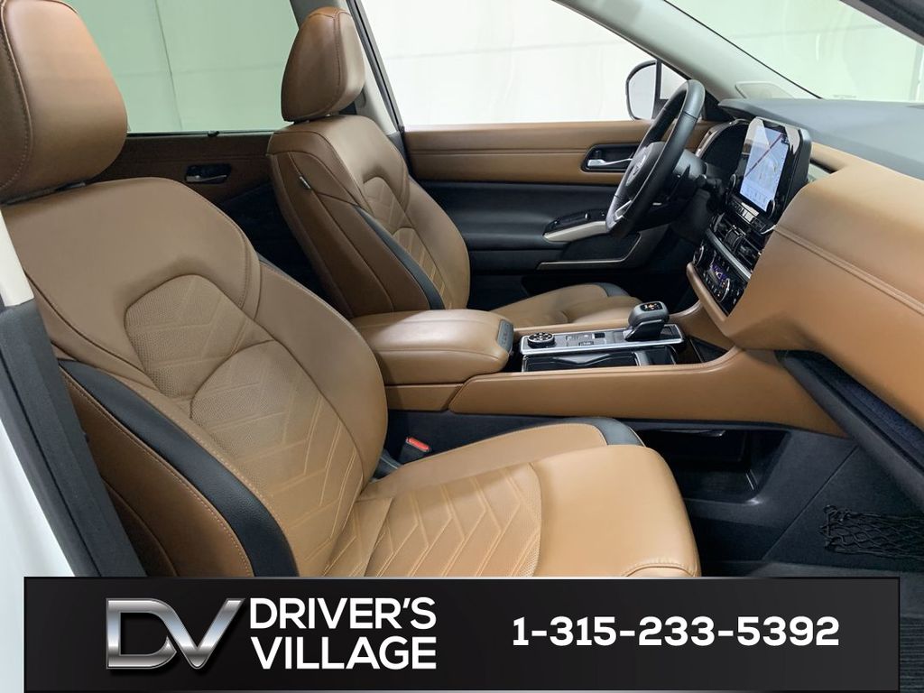 2023 Nissan Pathfinder Platinum - Photo 24