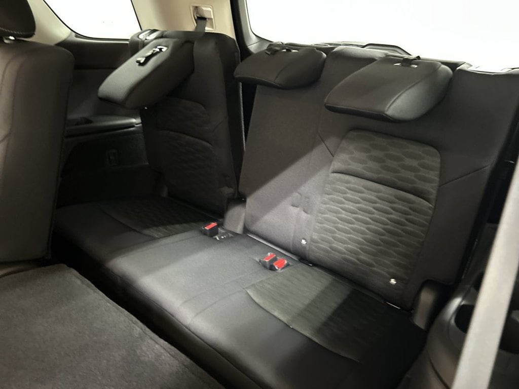 2026 Nissan Pathfinder SV - Photo 21
