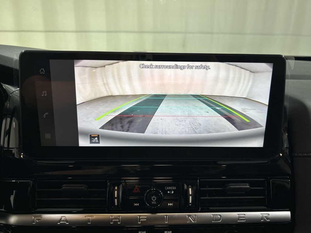 2026 Nissan Pathfinder SV - Photo 16