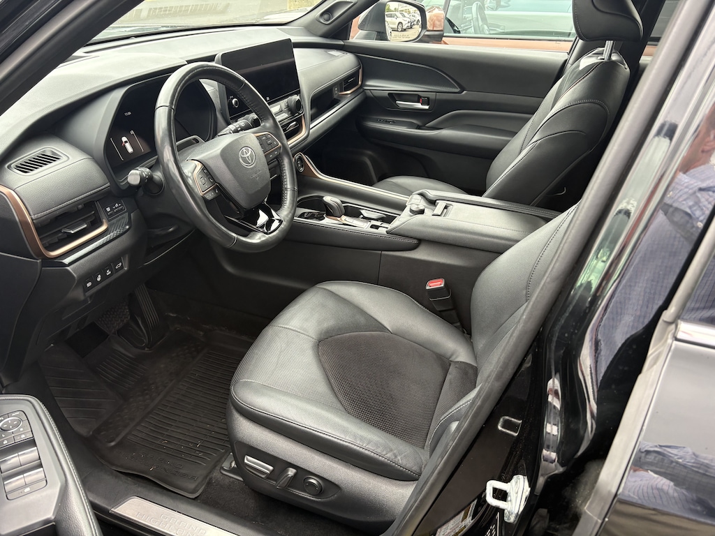 Used 2024 Toyota Grand Highlander Hybrid Platinum MAX SUV