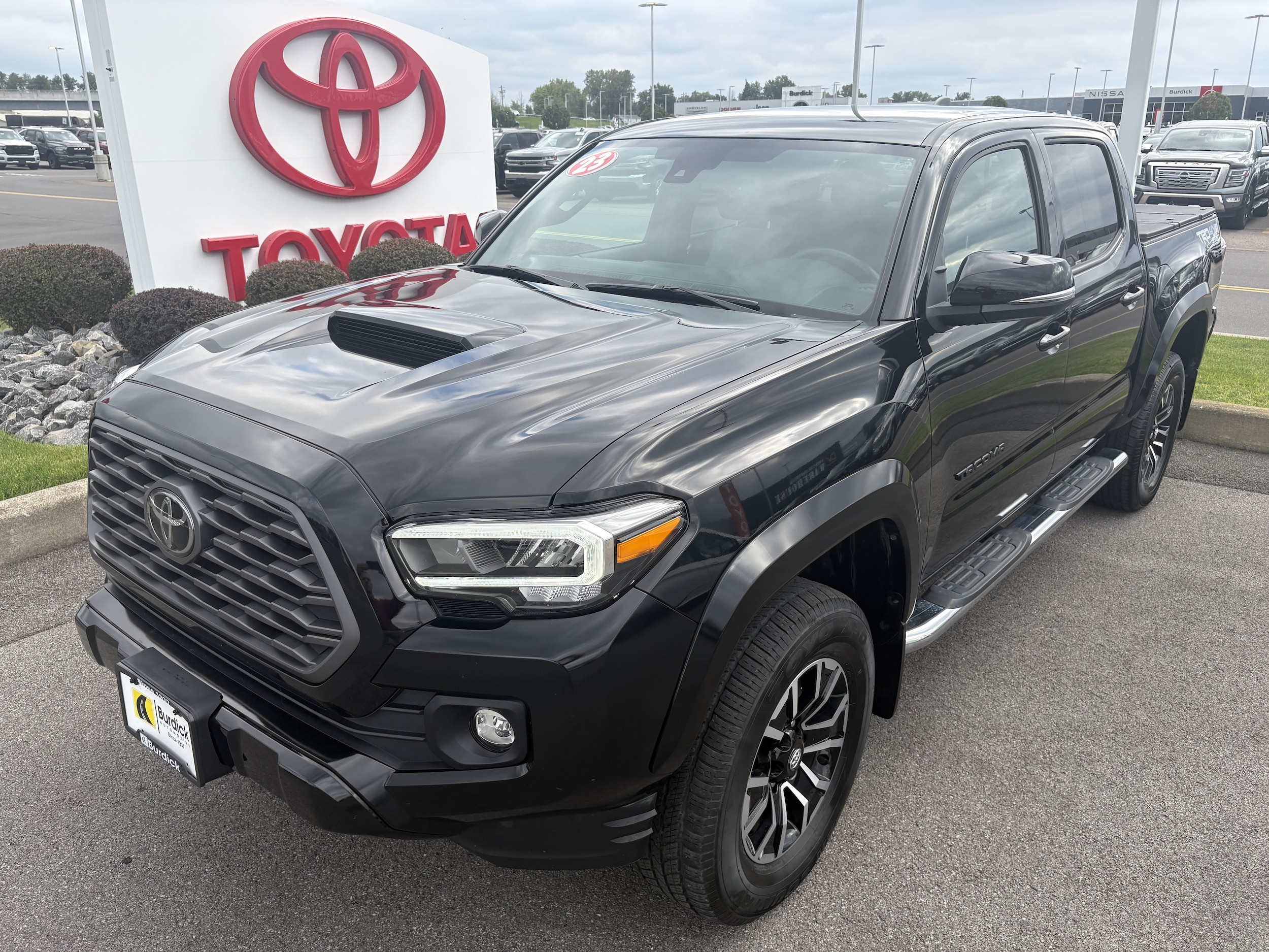 2023 Toyota Tacoma TRD Sport