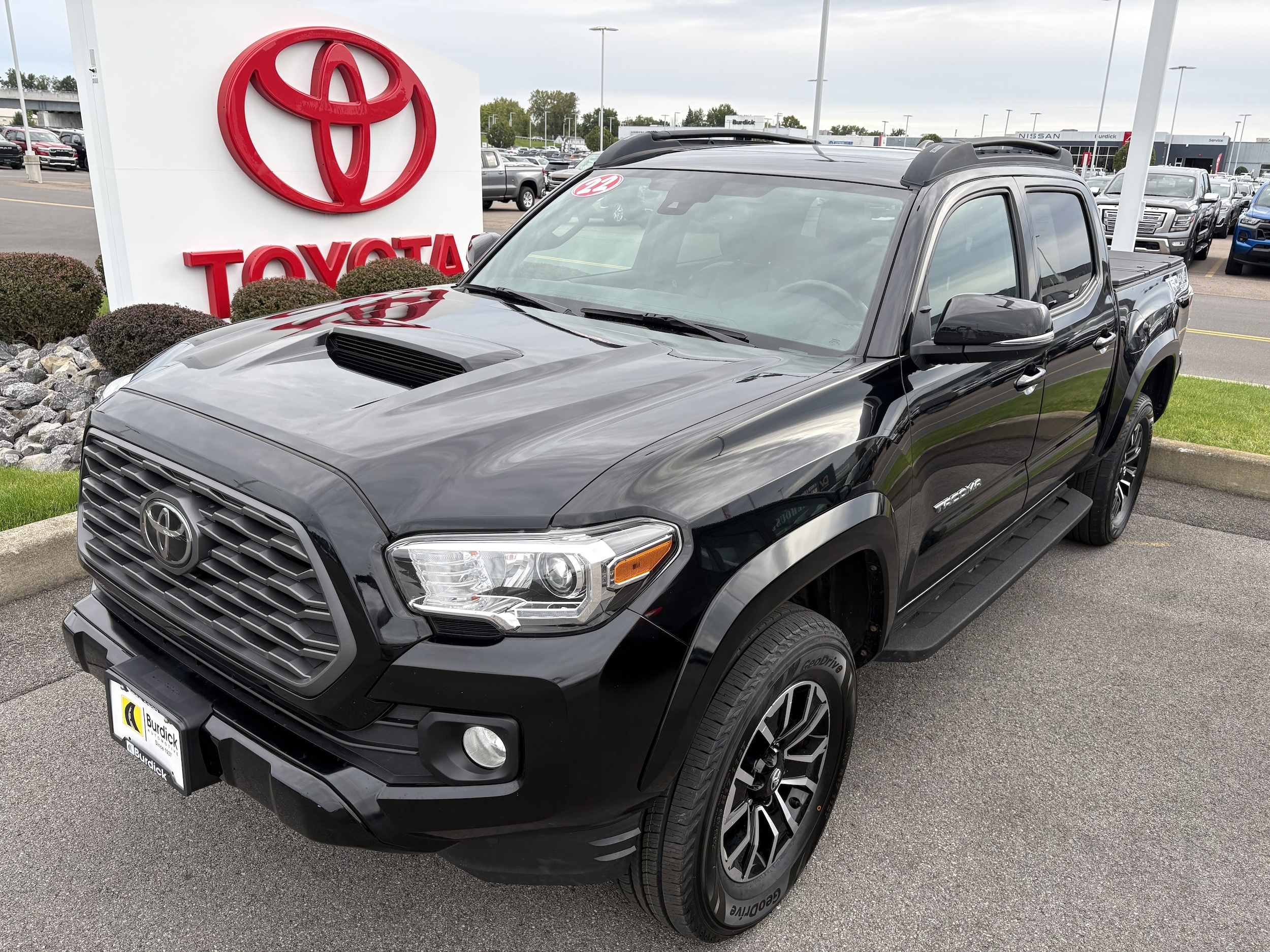 2022 Toyota Tacoma TRD Sport