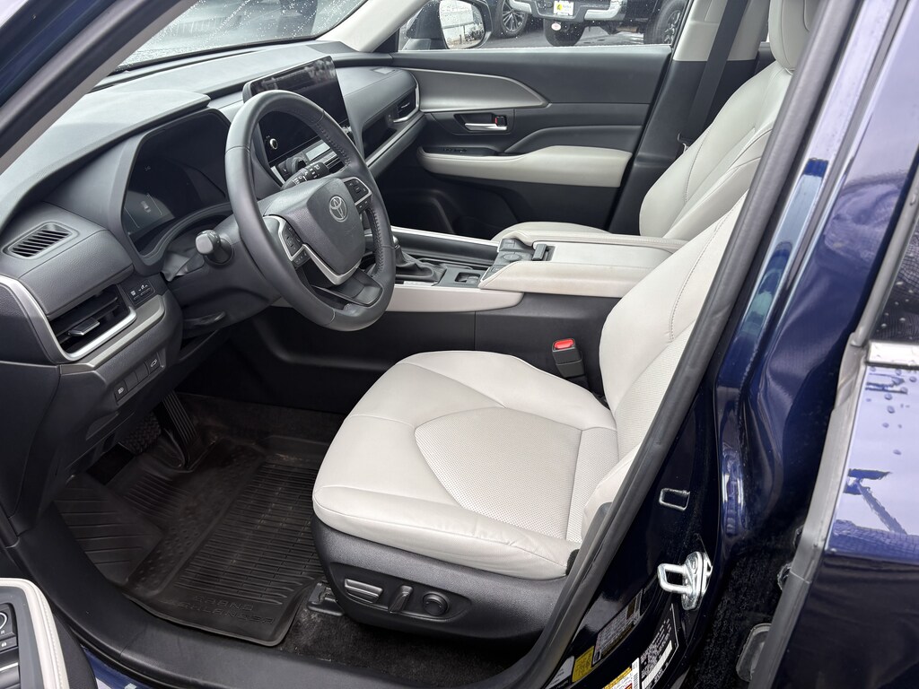 Certified 2024 Toyota Grand Highlander XLE SUV