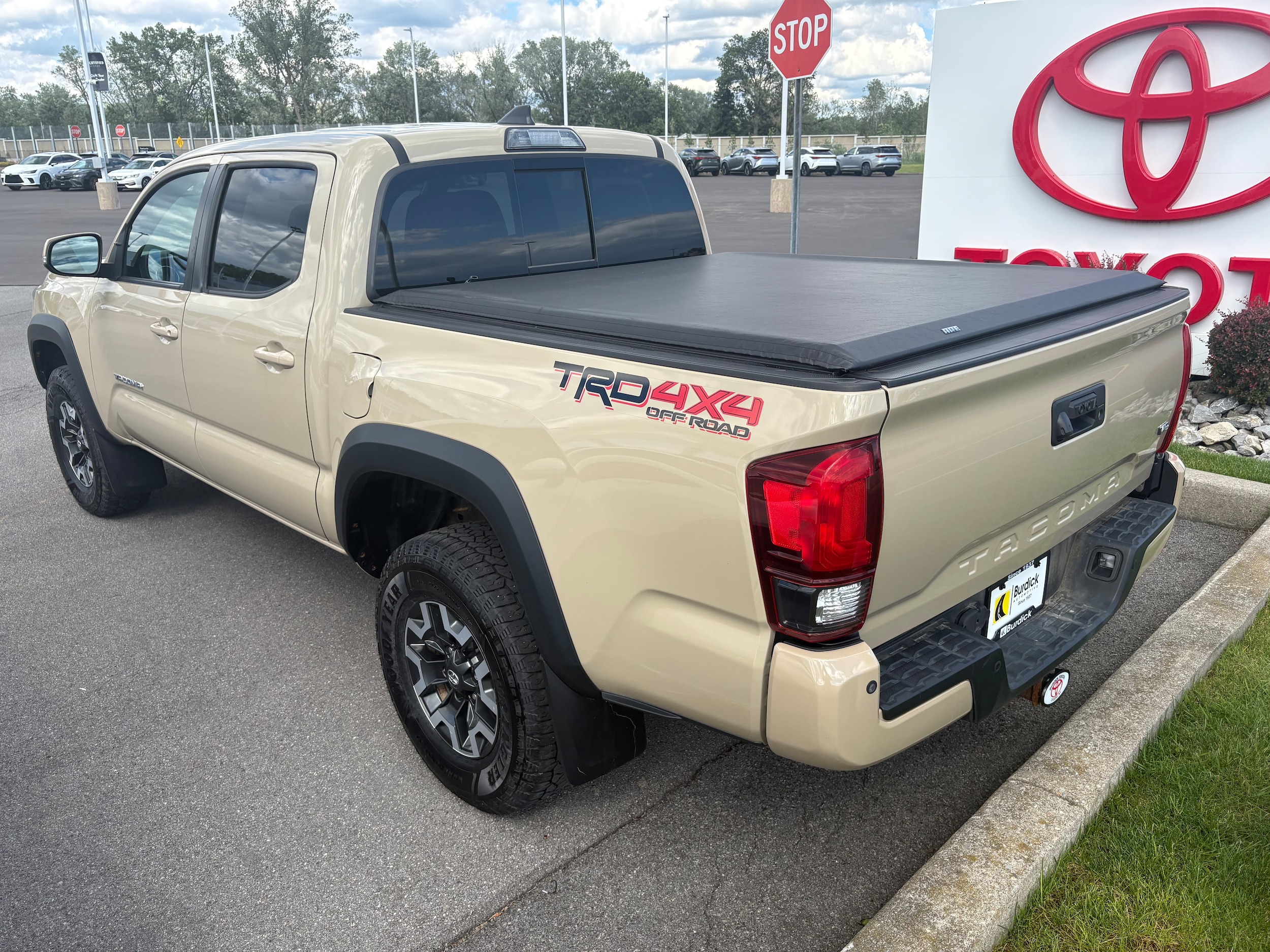 2019 Toyota Tacoma TRD Off Road - Photo 6