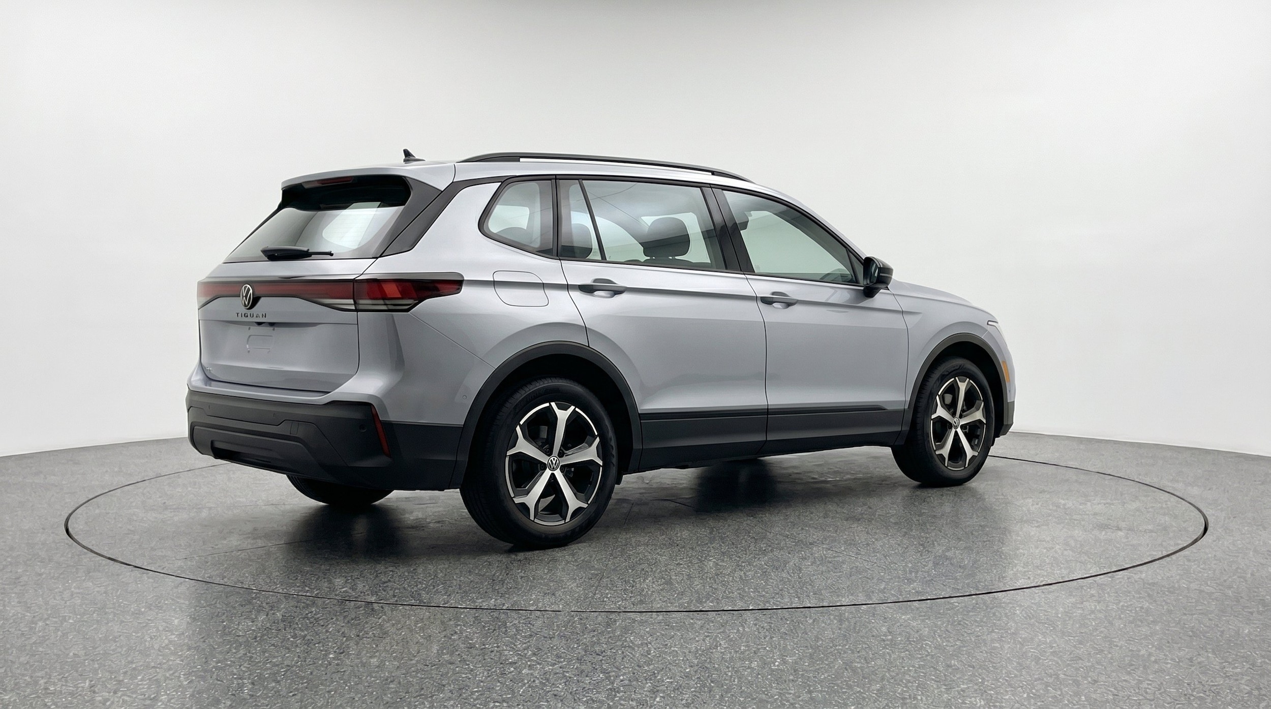 Thumbnail: 2026 Volkswagen Tiguan - 9