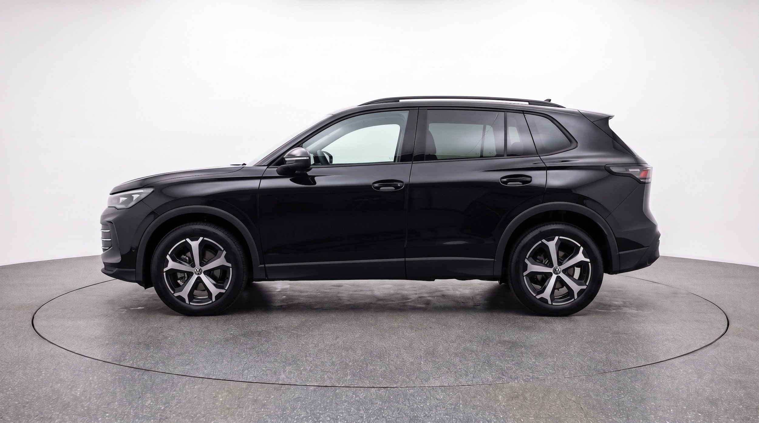 Thumbnail: 2026 Volkswagen Tiguan - 5