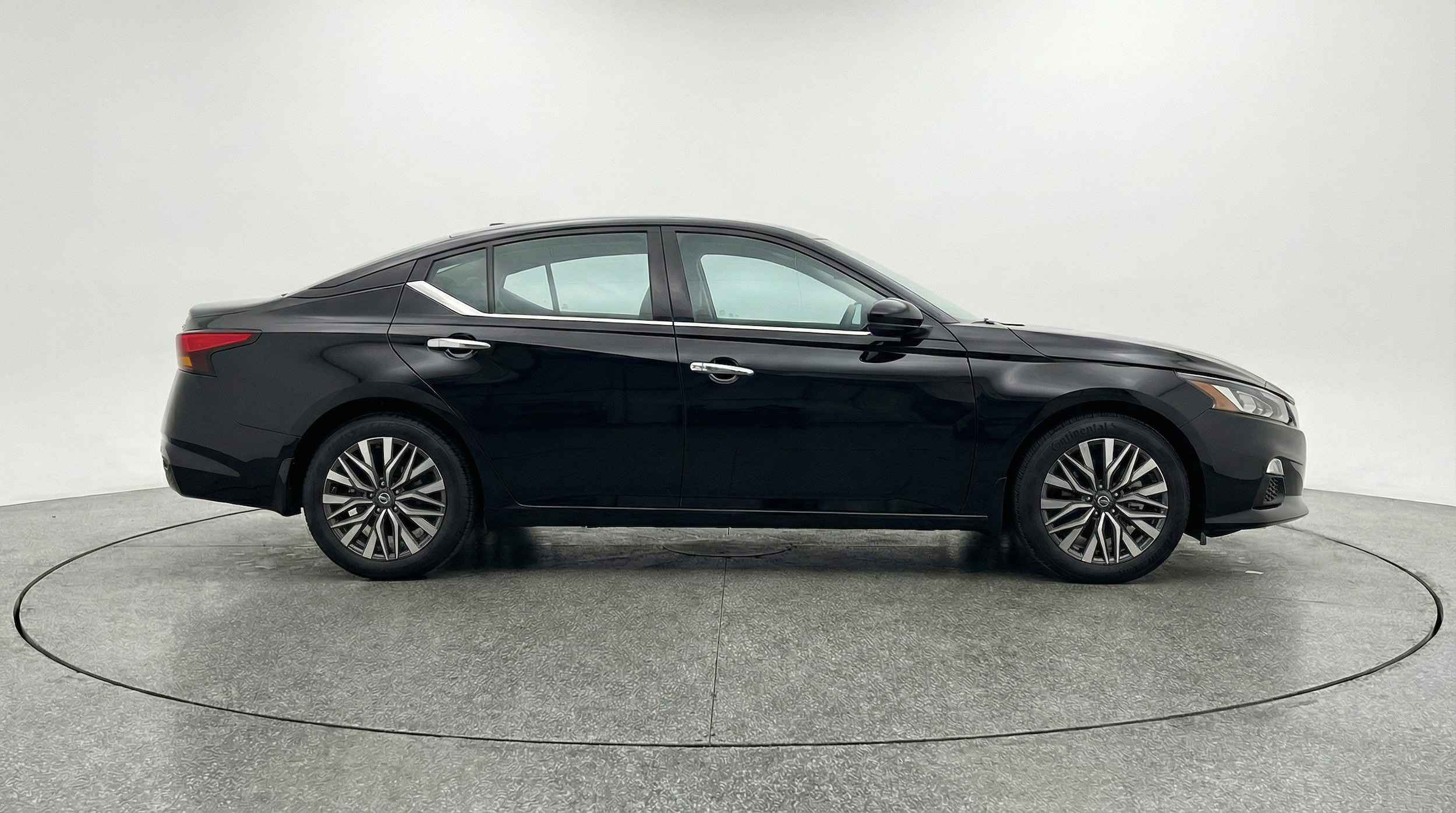 Thumbnail: 2025 Nissan Altima - 10