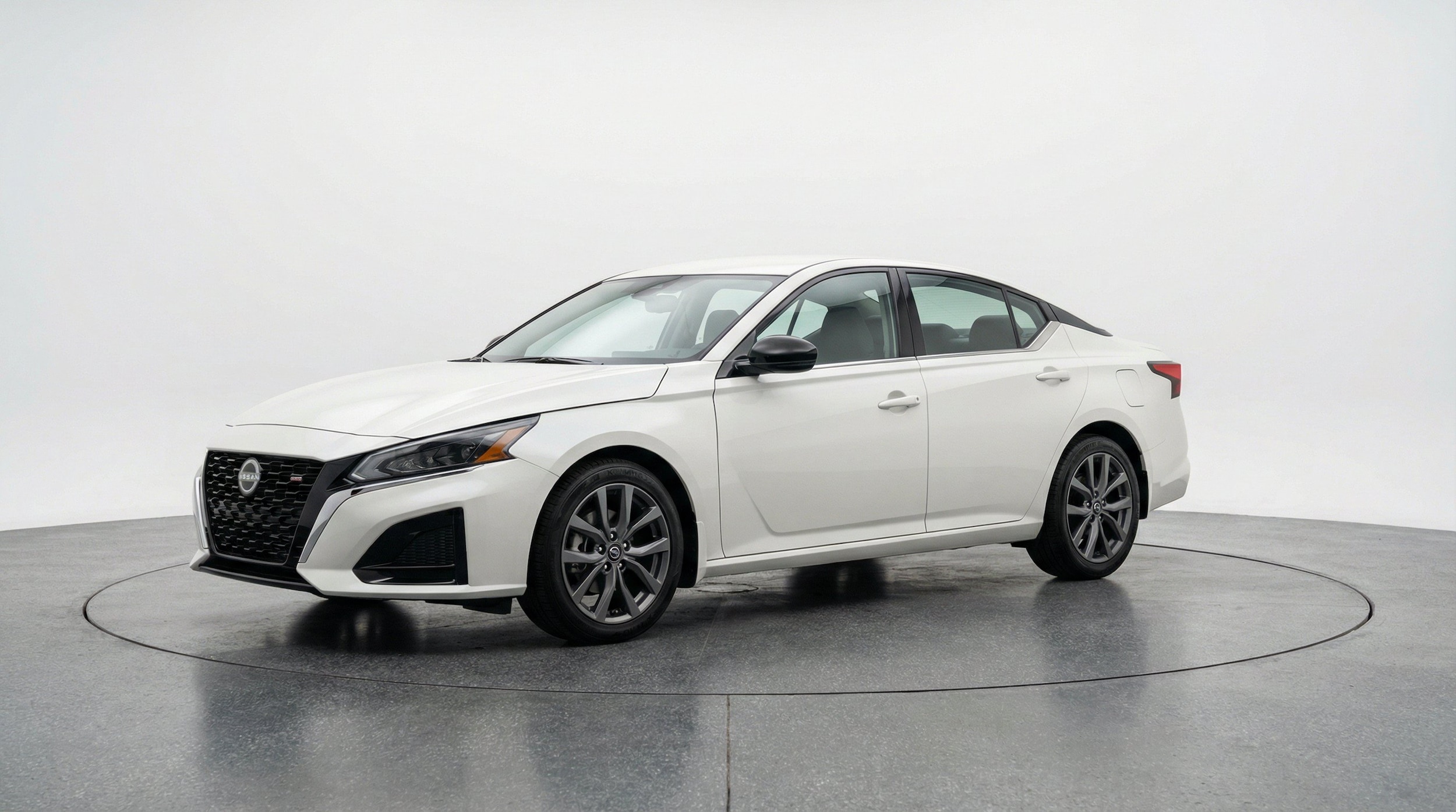Thumbnail: 2025 Nissan Altima - 3