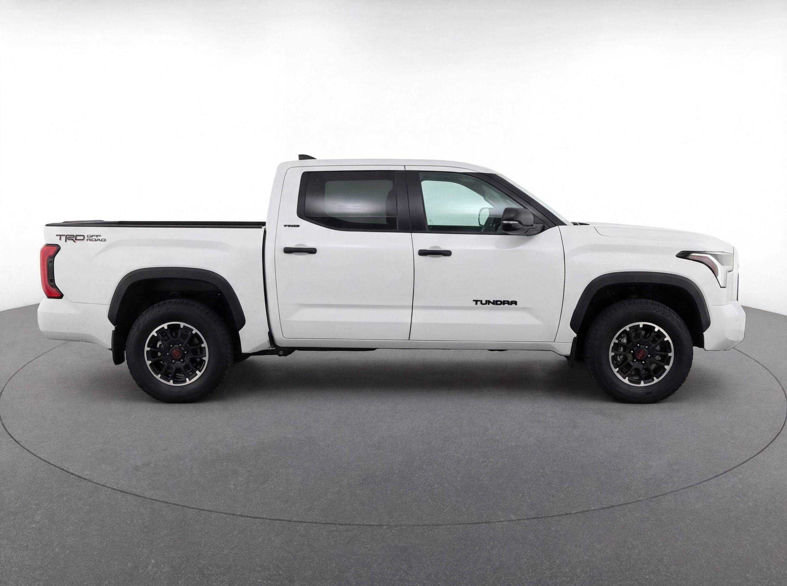 Thumbnail: 2025 Toyota Tacoma - 10