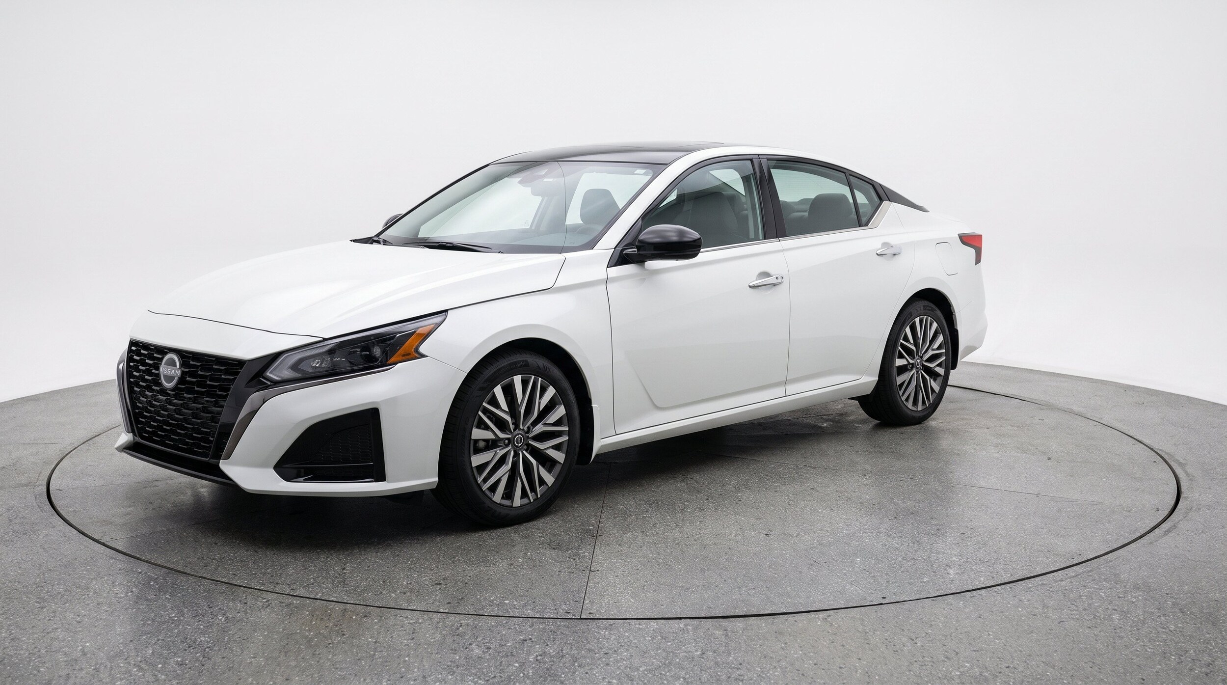 Thumbnail: 2025 Nissan Altima - 3