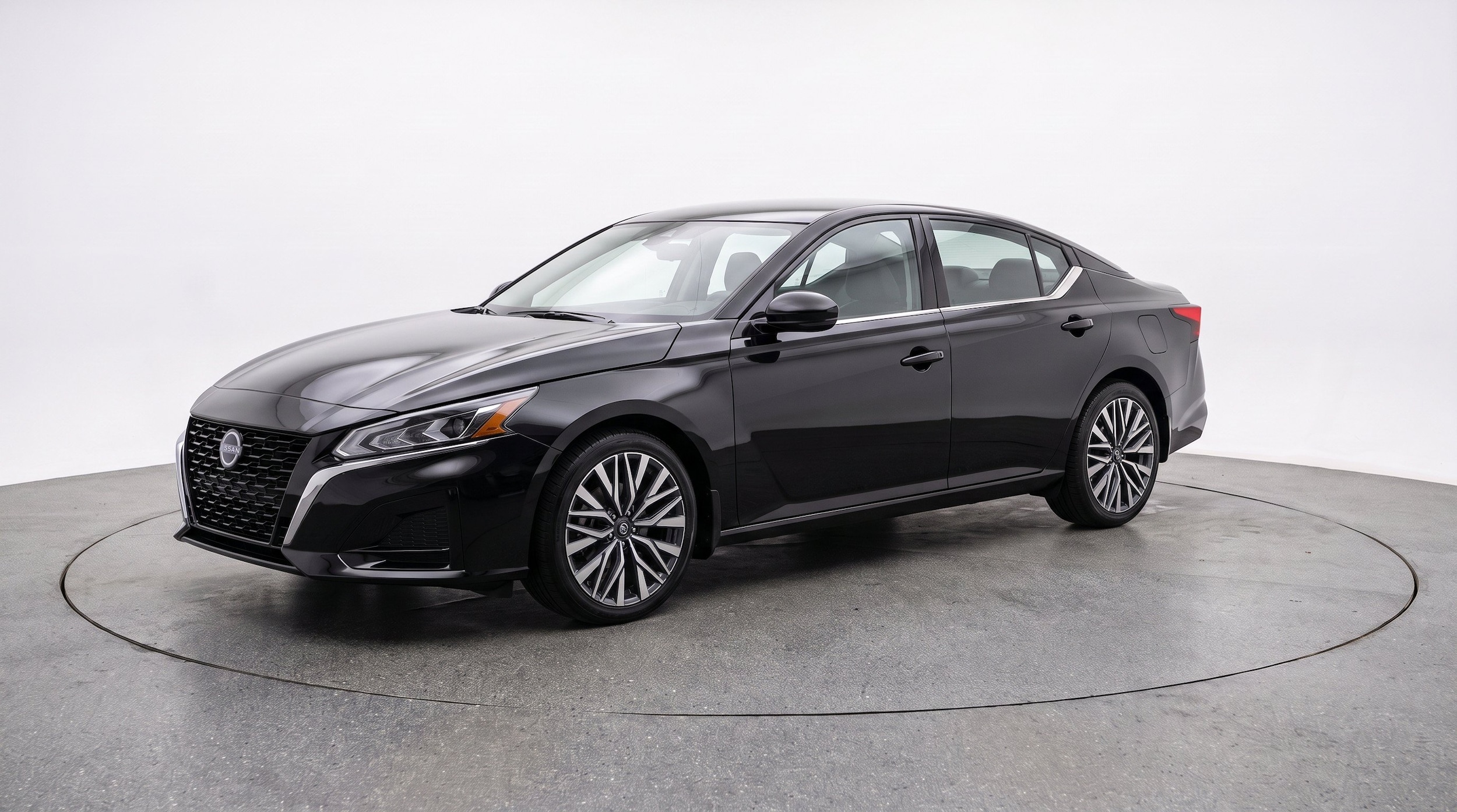 Thumbnail: 2025 Nissan Altima - 3