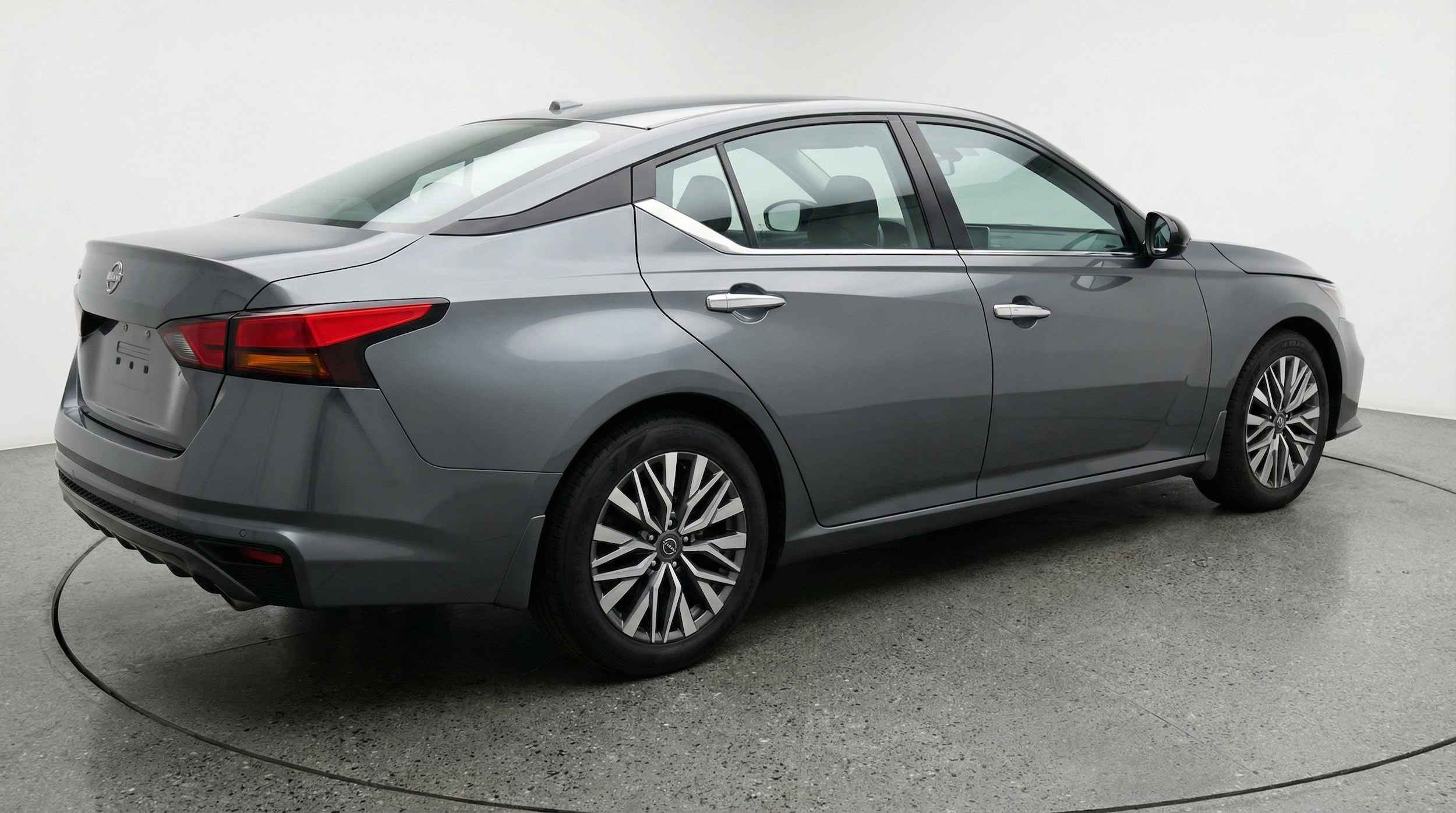 Thumbnail: 2025 Nissan Altima - 9