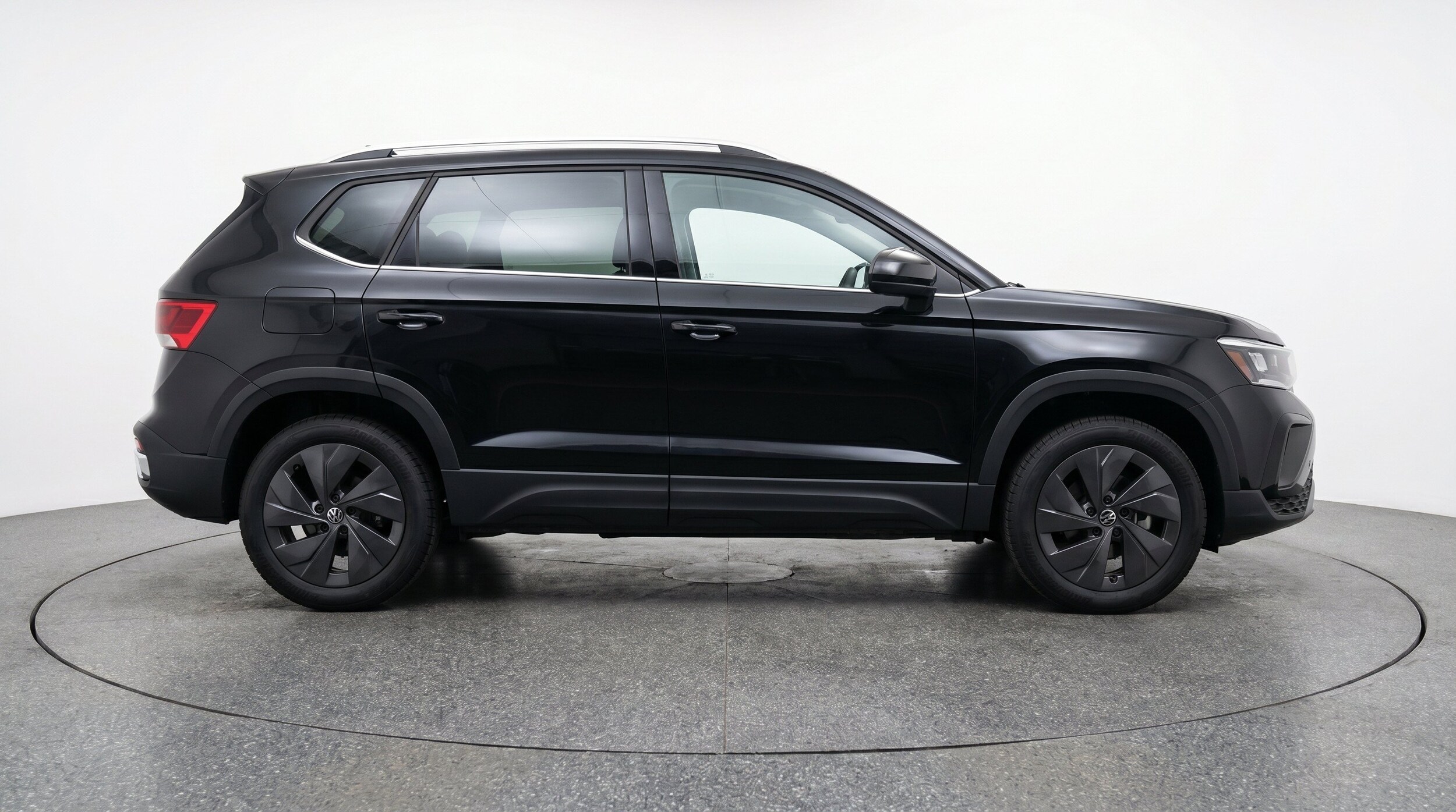 Thumbnail: 2026 Volkswagen Taos - 10