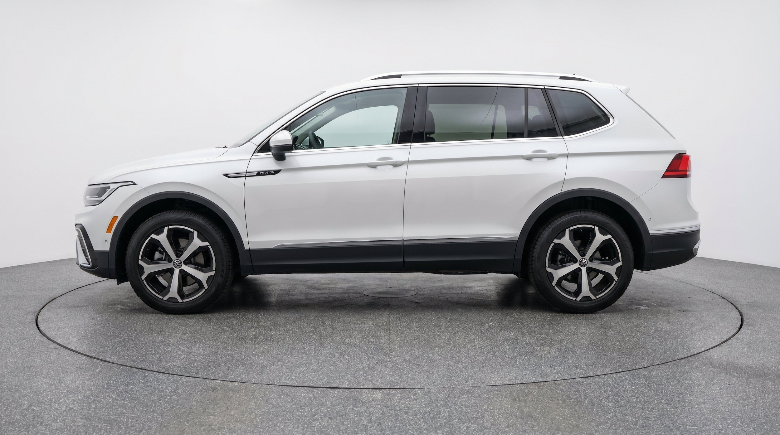Thumbnail: 2026 Volkswagen Tiguan - 5