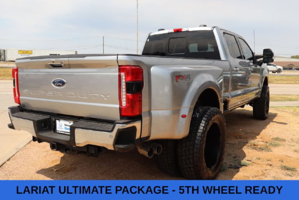 Used 2024 Ford F-350SD Lariat Truck