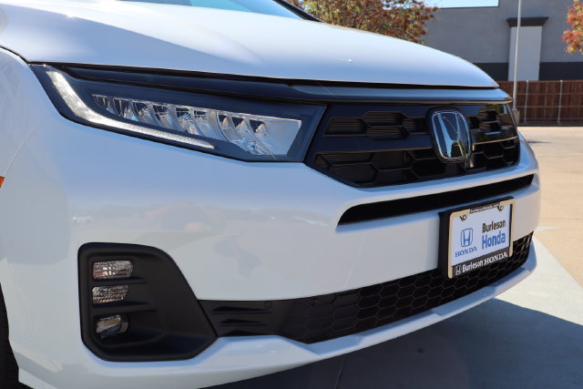 New 2026 Honda Odyssey Touring Minivan/Van