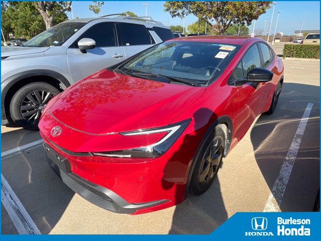 2025 Toyota Prius LE