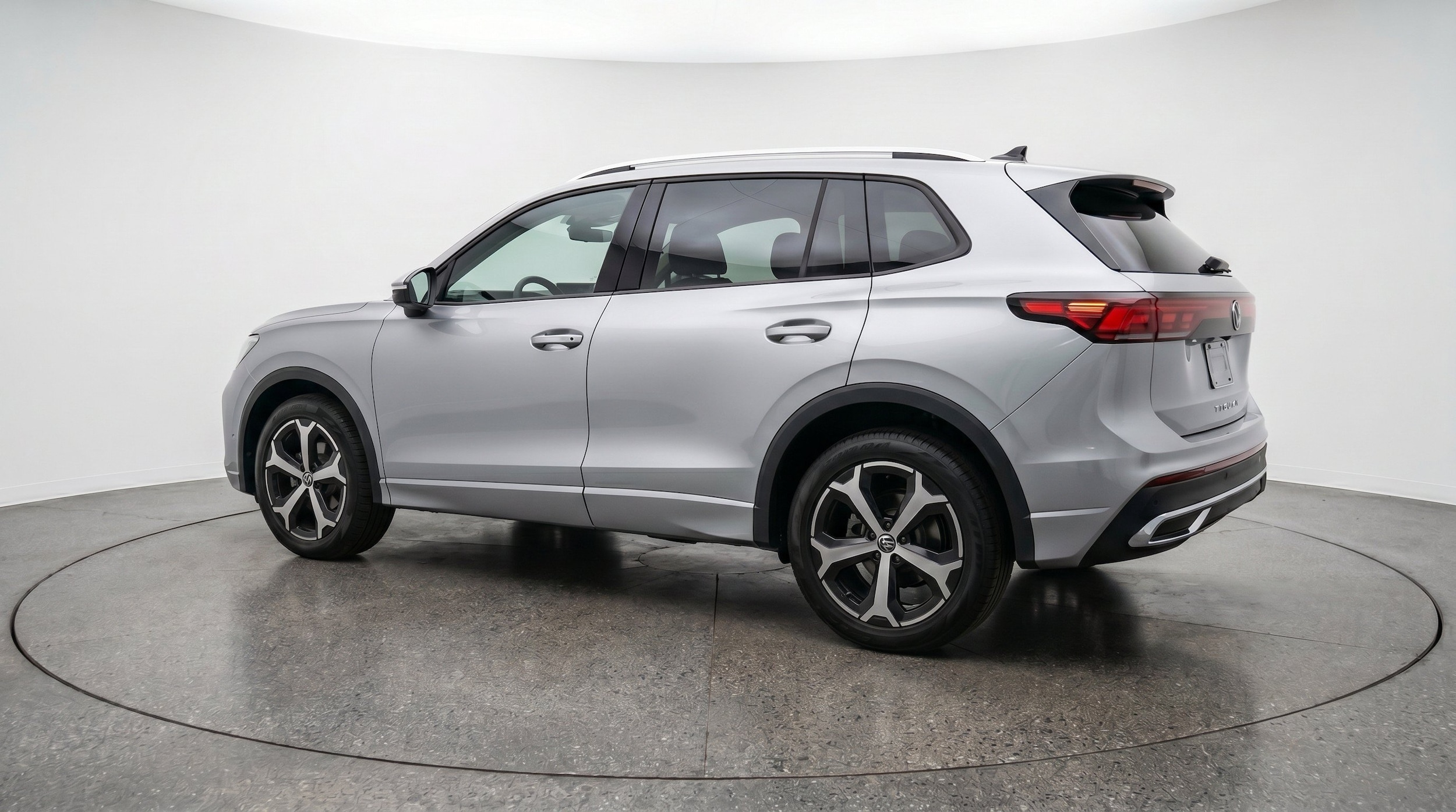 Thumbnail: 2026 Volkswagen Tiguan - 6