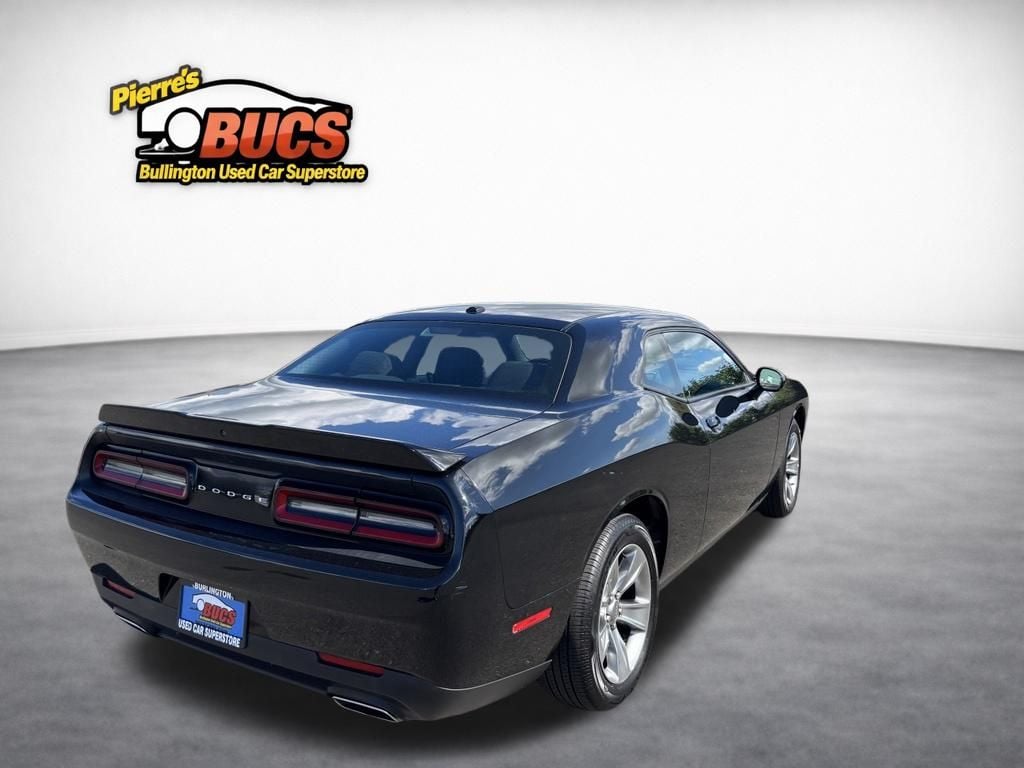 2021 Dodge Challenger SXT - Photo 4