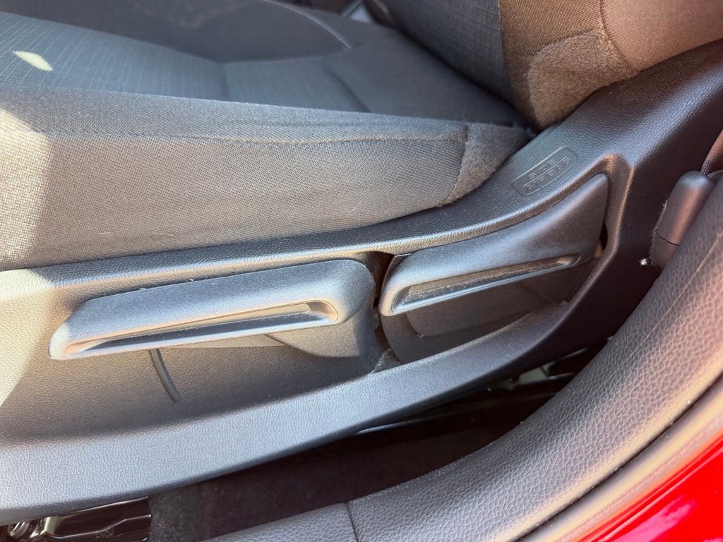 2023 Honda Civic LX - Photo 13