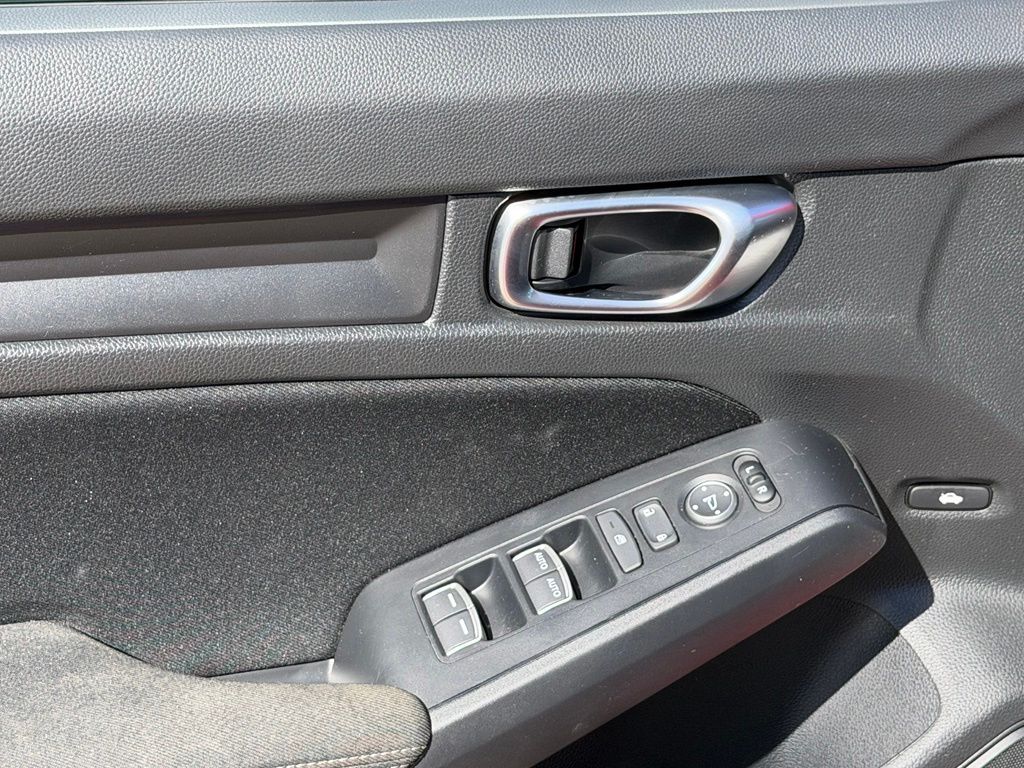 2023 Honda Civic LX - Photo 12