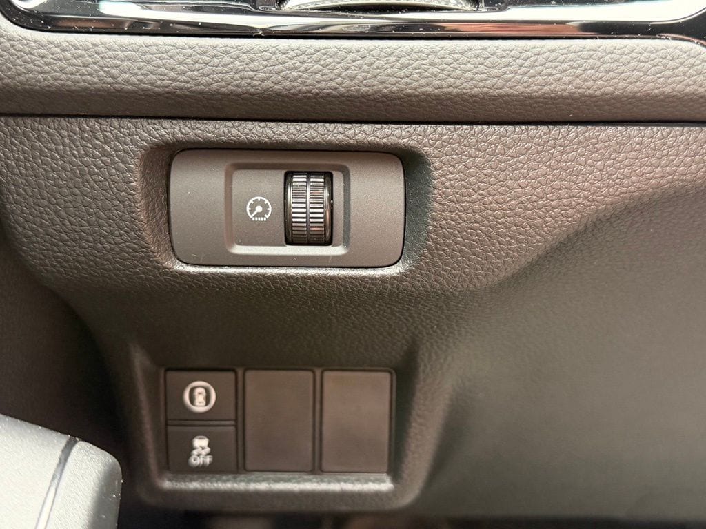 2023 Honda Civic Hatchback EX-L - Photo 10