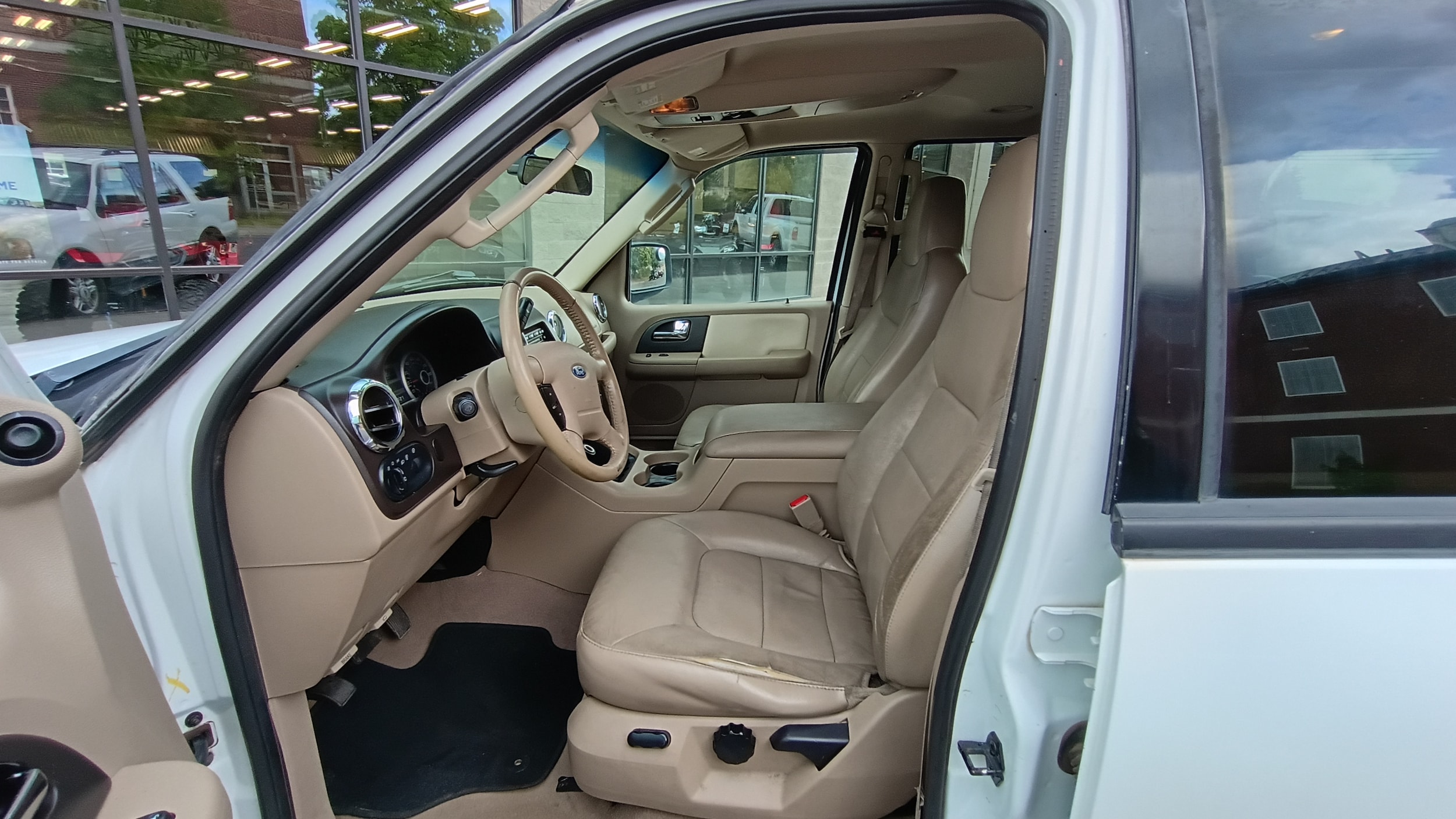2005 Ford Expedition - Photo 7