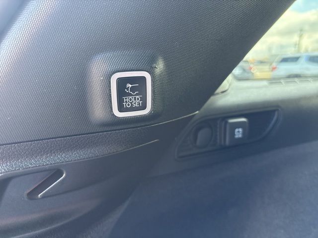 2023 Jeep Grand Cherokee Overland - Photo 29