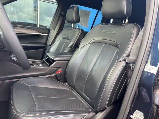 2023 Jeep Grand Cherokee Overland - Photo 23