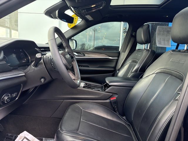 2023 Jeep Grand Cherokee Overland - Photo 9
